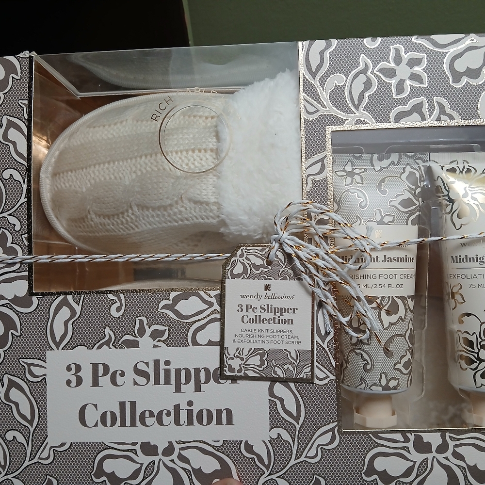 Wendy Bellissimo 3 PC Slipper Collection